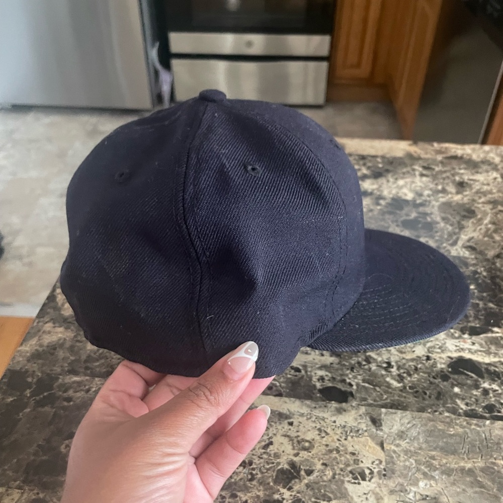 Yankees hat with customized patch. - Picture 2 of 4